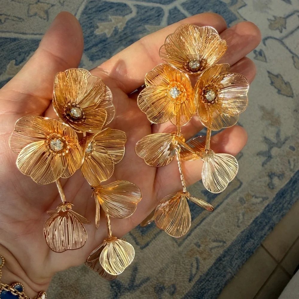 ZARA CASCADING GOLD KATE MIDDLETON FLORAL EARRINGS FLOWER GOLD BAFTAS
